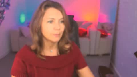 nicolehits online show from October 2025 09:19:02 AM