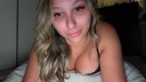 nicolelovesyou444 online show from June 2026 05:01:02 PM