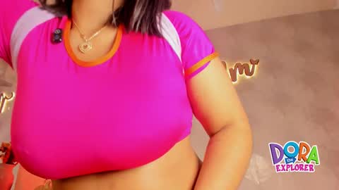 Snapshot of nicolemorelli2 chatting on October 2025 02:24:02 PM Andrea give it a thumbs up please its important online show from October 2025 02:24:02 PM