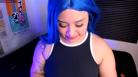 Snapshot of nicoleozzyy chatting on December 2024 08:14:02 PM Nico online show from December 2024 08:14:02 PM