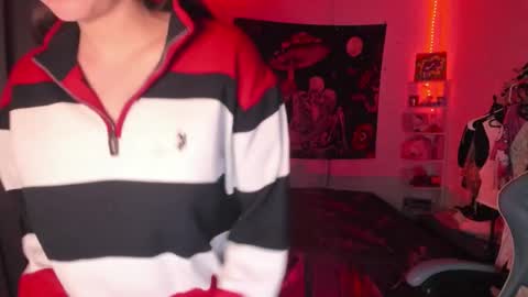 Snapshot of nicolepeachx chatting on October 2025 11:25:02 PM Nicol independent model online show from October 2025 11:25:02 PM