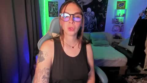 Snapshot of nicolepeachx chatting on November 2025 11:48:01 PM Nicol independent model online show from November 2025 11:48:01 PM