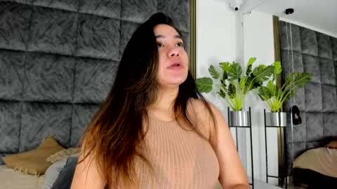 Snapshot of nicolesteelee chatting on March 2025 10:05:02 PM Nicole online show from March 2025 10:05:02 PM