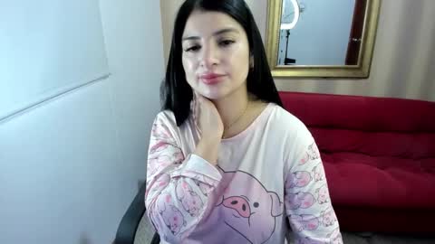 Snapshot of nicolettcolin chatting on November 2025 02:32:02 PM Nicolettcolin online show from November 2025 02:32:02 PM