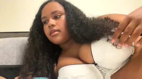 nicolette356 online show from October 2025 02:03:02 AM