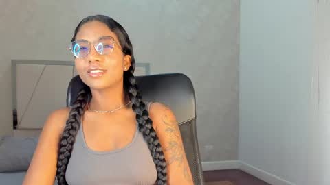 Nicol  online show from April 2026 02:50:02 AM