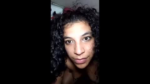 Nicoll Williams online show from April 2026 02:47:01 AM