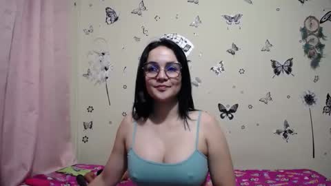 nicolle_sky online show from February 2026 07:58:01 AM