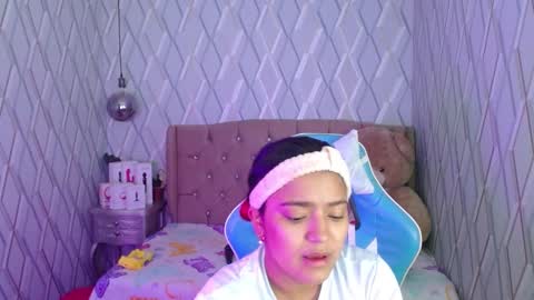 Nicolle Miley online show from February 2025 02:42:02 AM