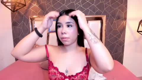 nicolljabocs online show from May 2026 12:51:02 AM