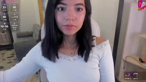 NicolRoss online show from May 2026 01:18:02 PM