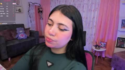 Snapshot of nidrii_07 chatting on December 2025 04:54:01 AM 900 300 online show from December 2025 04:54:01 AM