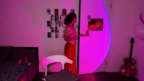 Daisy online show from October 2025 10:06:02 PM