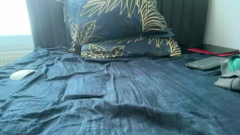 nightwalker06 online show from December 2025 11:38:02 AM