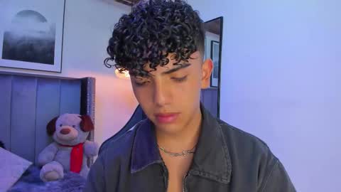 niick_twink online show from November 2025 08:11:01 PM