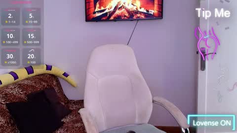 Snapshot of niickylovee chatting on March 2026 03:50:02 PM Nicolle Bustamante online show from March 2026 03:50:02 PM