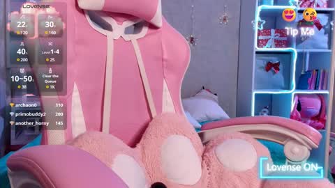 Snapshot of niicolle18 chatting on January 2025 01:09:02 PM Nicole online show from January 2025 01:09:02 PM