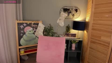 Snapshot of niiik_miiiki chatting on December 2024 07:50:01 AM niiik_miiiki online show from December 2024 07:50:01 AM