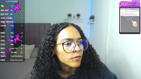 Snapshot of niina_lovee_ chatting on December 2024 04:54:01 PM online show from December 2024 04:54:01 PM