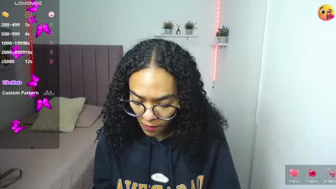 Snapshot of niina_lovee_ chatting on January 2025 01:53:01 PM online show from January 2025 01:53:01 PM