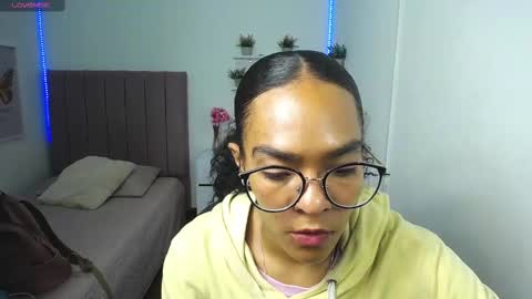 Snapshot of niina_lovee_ chatting on February 2025 06:19:02 PM online show from February 2025 06:19:02 PM