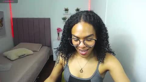 Snapshot of niina_lovee_ chatting on February 2025 08:20:02 PM online show from February 2025 08:20:02 PM