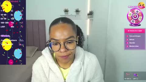 Snapshot of niina_lovee_ chatting on September 2025 02:50:02 PM online show from September 2025 02:50:02 PM