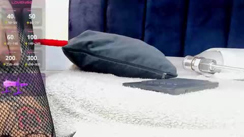 Snapshot of niinaink chatting on November 2025 12:08:02 PM NINAINK online show from November 2025 12:08:02 PM