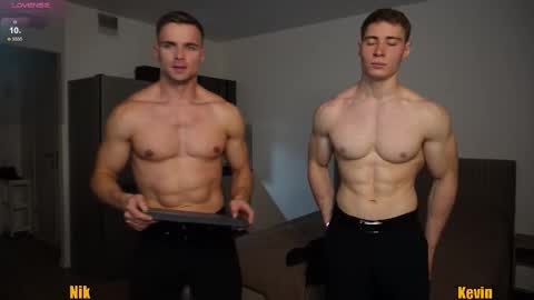 Snapshot of nik_sharp chatting on October 2025 03:30:02 PM Nik online show from October 2025 03:30:02 PM