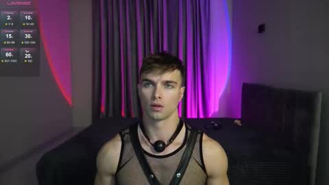 Snapshot of nik_sharp chatting on January 2026 04:42:02 PM Nik online show from January 2026 04:42:02 PM