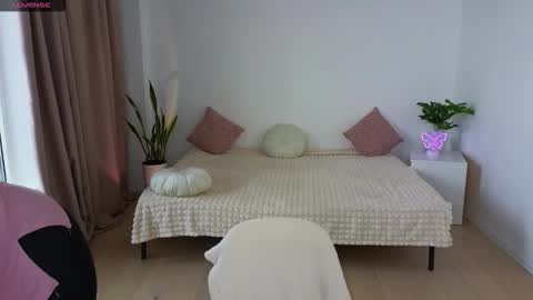 Snapshot of nika_light chatting on November 2025 11:14:01 AM Nika light online show from November 2025 11:14:01 AM