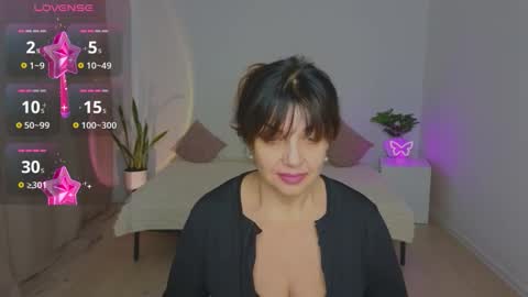 Snapshot of nika_light chatting on December 2025 02:33:01 PM Nika light online show from December 2025 02:33:01 PM