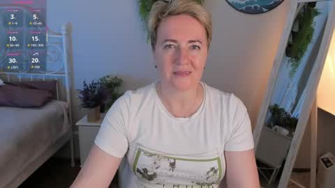 Snapshot of nika_smit chatting on June 2026 08:09:02 AM Nika online show from June 2026 08:09:02 AM