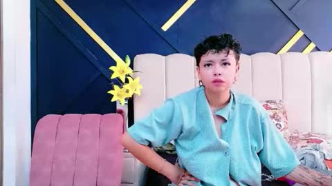Nikievanz online show from May 2026 02:11:01 PM