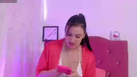 Snapshot of nikii_28 chatting on September 2025 02:52:01 PM Nikii online show from September 2025 02:52:01 PM