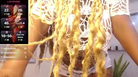 Snapshot of nikitakisskm chatting on February 2025 06:15:02 PM nikitakisskm online show from February 2025 06:15:02 PM