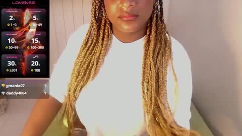 Snapshot of nikitakisskm chatting on March 2025 06:01:02 PM nikitakisskm online show from March 2025 06:01:02 PM