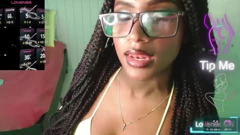 Snapshot of nikitakisskm chatting on November 2025 05:12:02 PM nikitakisskm online show from November 2025 05:12:02 PM