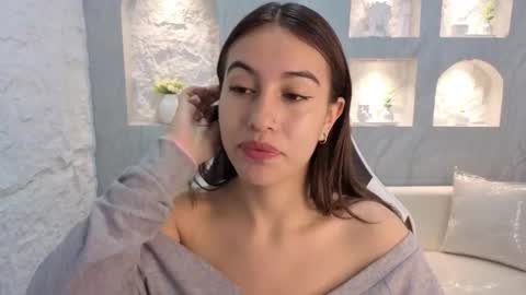 Snapshot of nikka_tx chatting on October 2025 03:09:01 AM Online 2200 to 600 online show from October 2025 03:09:01 AM