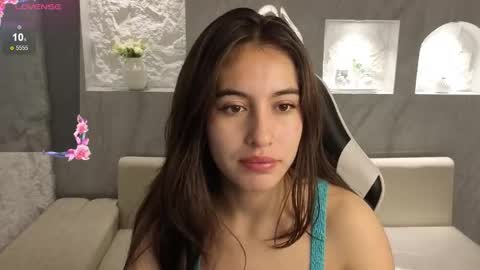 Snapshot of nikka_tx chatting on November 2025 03:16:02 AM Online 2200 to 600 online show from November 2025 03:16:02 AM