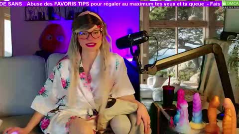 Snapshot of nikki_goldberg chatting on November 2025 11:08:02 AM Kitty Chatte online show from November 2025 11:08:02 AM
