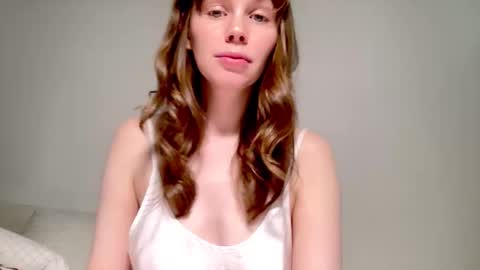 Snapshot of nikki_mi chatting on November 2025 10:06:02 AM Nikki online show from November 2025 10:06:02 AM