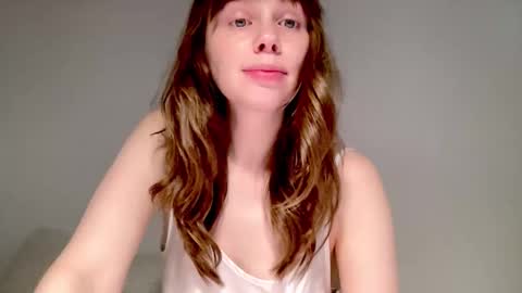 Snapshot of nikki_mi chatting on November 2025 10:04:02 AM Nikki online show from November 2025 10:04:02 AM