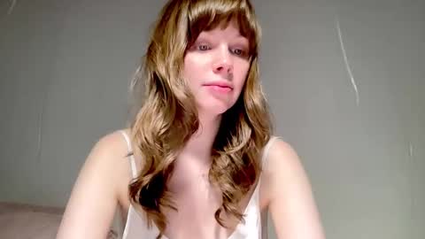 Snapshot of nikki_mi chatting on November 2025 10:06:01 AM Nikki online show from November 2025 10:06:01 AM