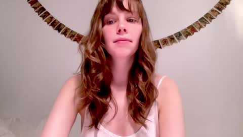 Snapshot of nikki_mi chatting on December 2025 09:58:01 AM Nikki online show from December 2025 09:58:01 AM