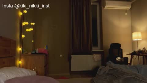 nicolette online show from November 2025 04:11:02 PM