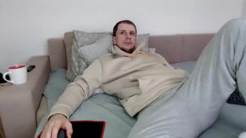 Nick online show from November 2025 08:25:02 AM