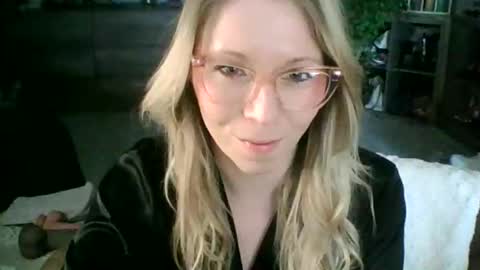 nikkib653466 online show from February 2026 06:01:02 PM