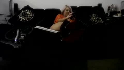 Snapshot of nikkkibabyyyy chatting on February 2025 06:15:02 PM Niquita Sparkles online show from February 2025 06:15:02 PM