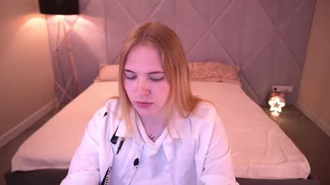 Snapshot of nikkyreyyy chatting on May 2026 05:35:01 AM nikkyreyyy online show from May 2026 05:35:01 AM